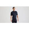 64023 780 APP FOUNDATION JERSEY SS MEN BLK FRONT 3 4